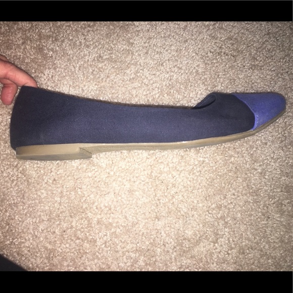 Navy and blue flats - Picture 2 of 2